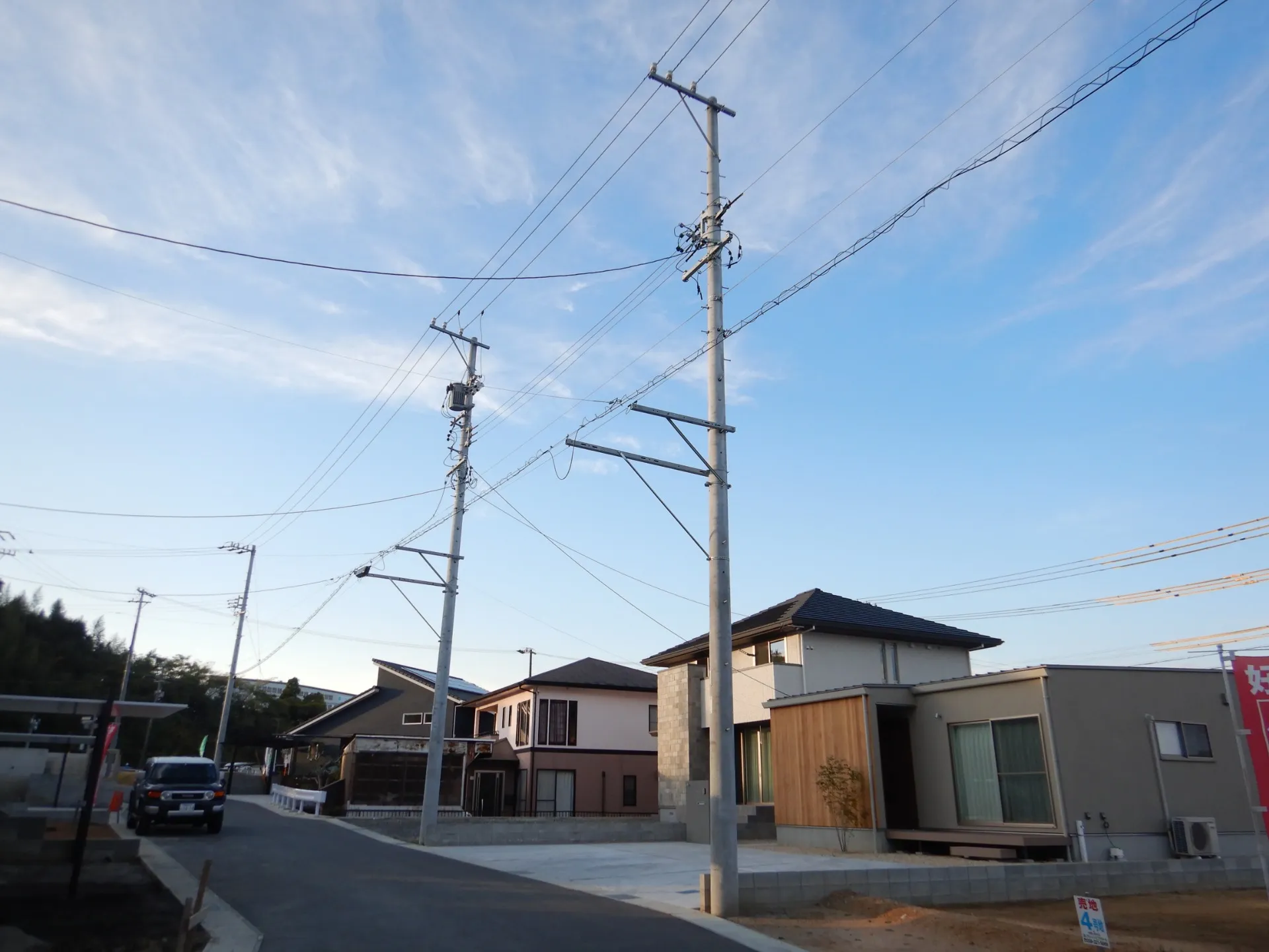 電気通信設備の調査および申請書類を作成しています。